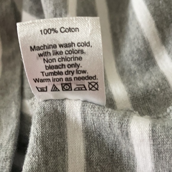 J. Crew Capped Sleeve V-Neck Top Size Small - Picture 7 of 7